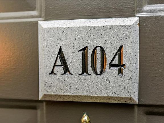 4th image of 1075 Peachtree Walk NE Unit A104