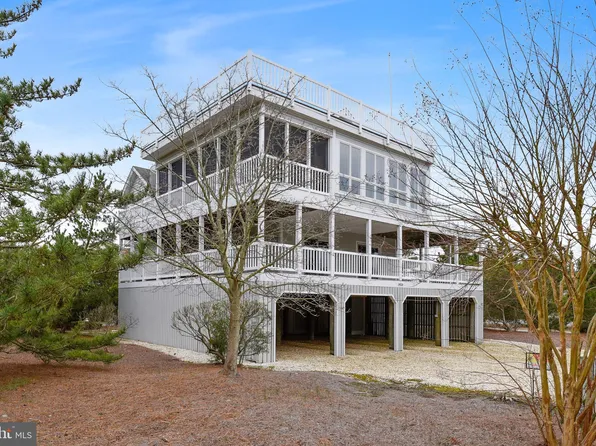29539 East Dr, Bethany Beach, DE 19930
