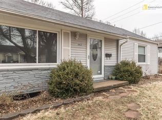 1002 SW 1st St, Lees Summit, MO 64063