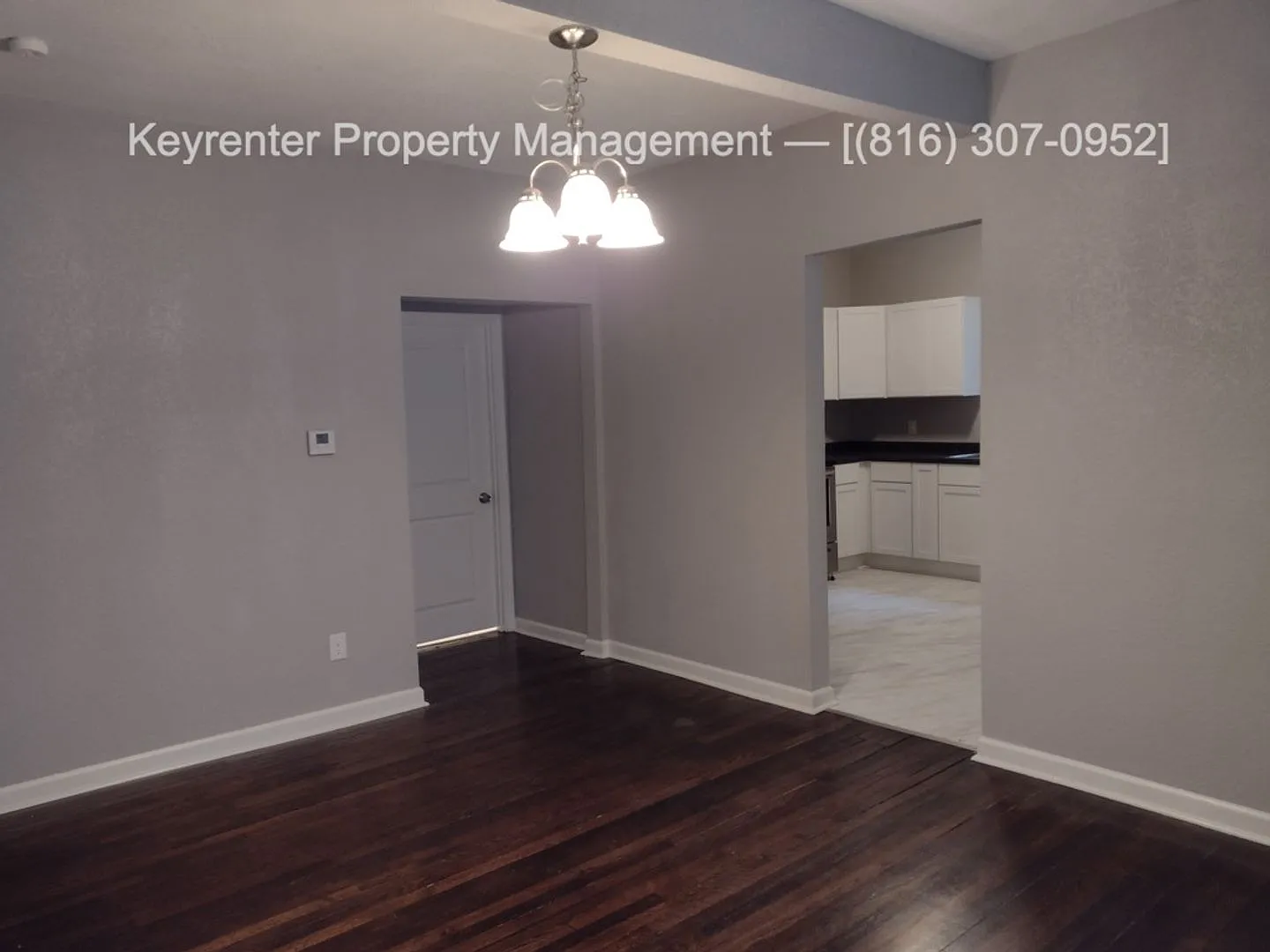 Spacious 4-Bedroom, 2-Bath Home in Independence — Photo 3