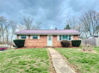 347 Bradley Ave, Wintersville, OH 43953