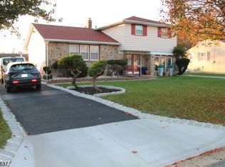 714 3rd St Ter, Vineland, NJ 08360
