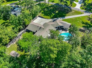 1734 Dell Cove Dr, Fort Wayne, IN 46804