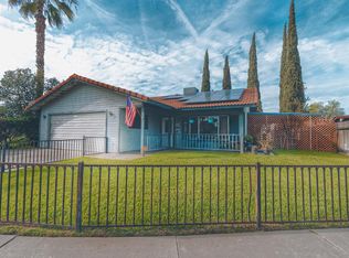 1630 Wall Ln, Porterville, CA 93257