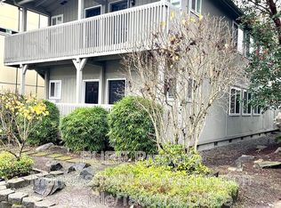 907 SW Holden St #2, Seattle, WA 98106