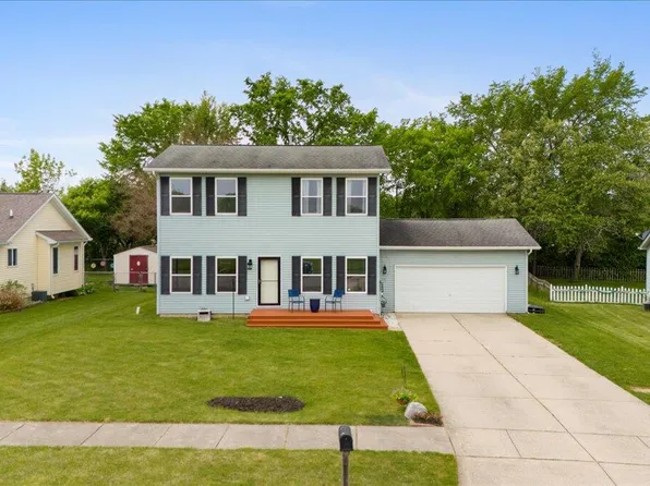 3094 Wild Orchid Ln, Burton, MI 48519