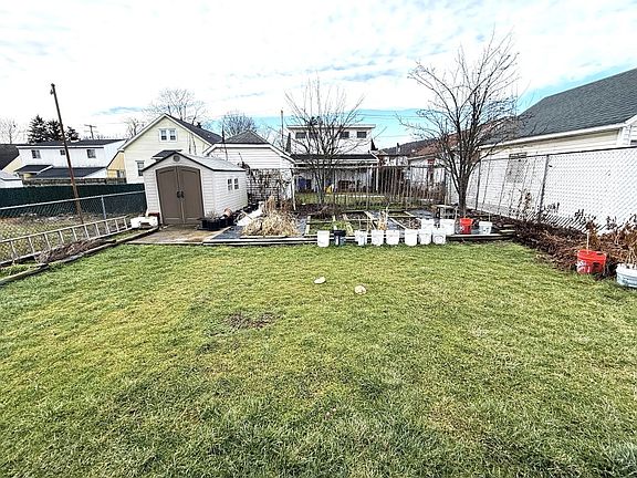 3rd image of 307 Arthur Ave
