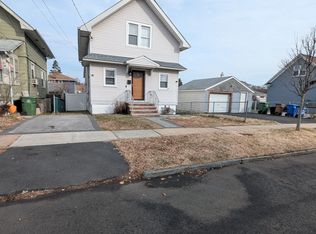 512 Miner Ter, Linden, NJ 07036