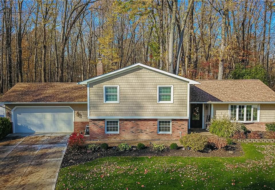 1st image of 7640 White Pine Ct