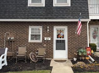 627 Colony Dr, York, PA 17404