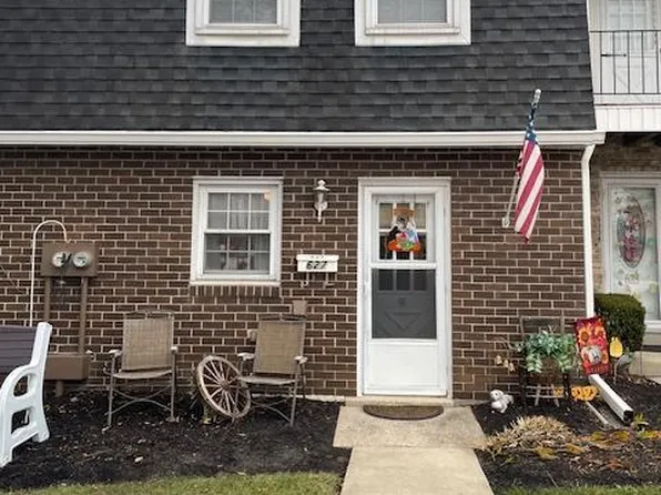 627 Colony Dr, York, PA 17404