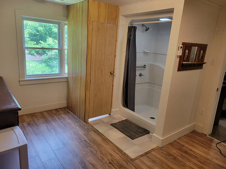 413 S River St — Photo 27