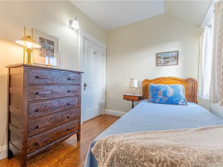 46 Reed Ave — Photo 35