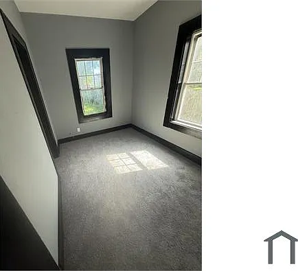 2421 Coyner Ave — Photo 5