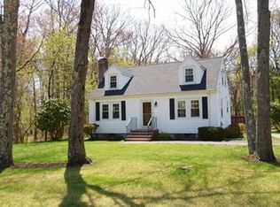 82 Van Norden Rd, Reading, MA 01867