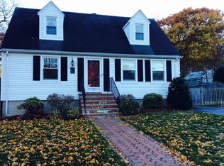 10 Country Club Rd, Stoneham, MA 02180