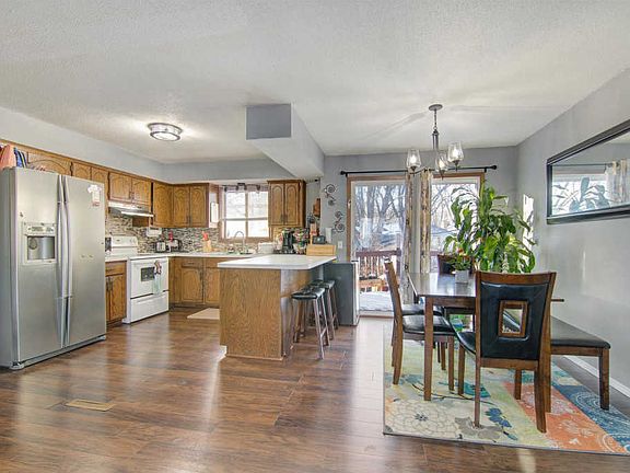 5th image of 7543 Humboldt Cir N