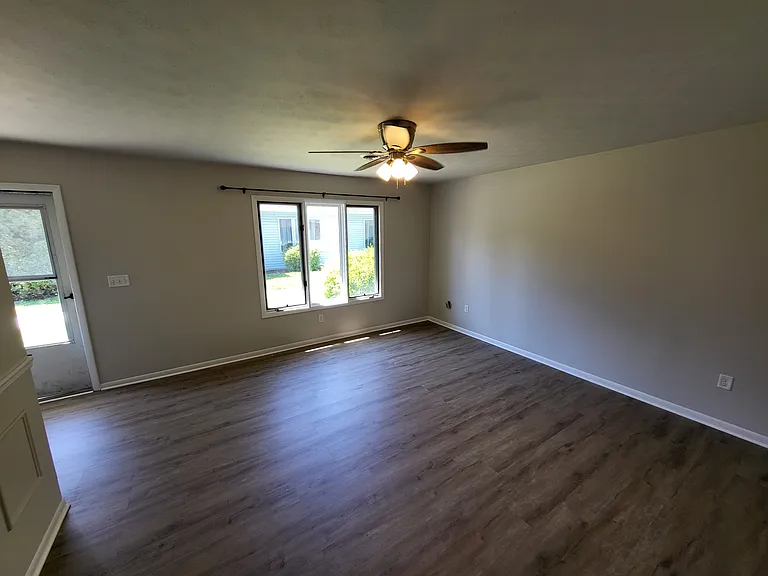 1123 Arbor Ct #B — Photo 5