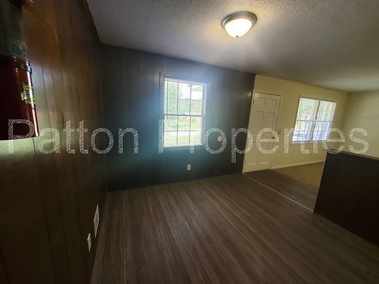 2025 Apple Valley Rd #A & B — Photo 5