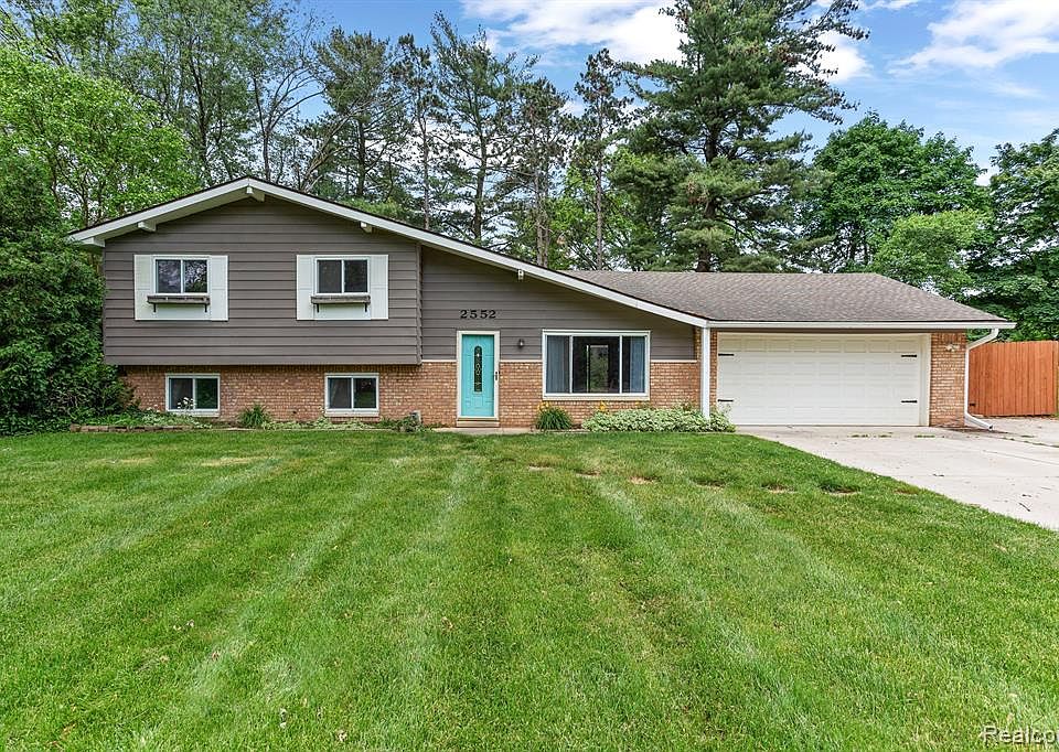 2552 N Lake Angelus Rd W, Lake Angelus, MI 48326 Zillow