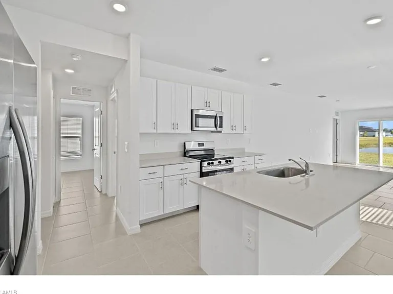 17255 Monte Isola Way — Photo 3