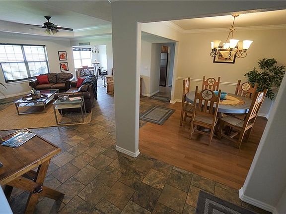 4th image of 10855 Foxglove Ln