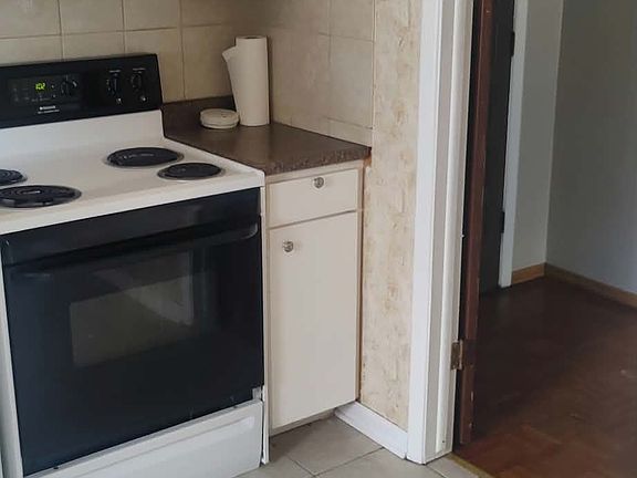 5th image of 5923 S Quincy Pl