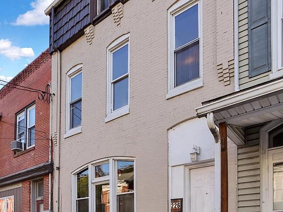 4th image of 226 S 4th St