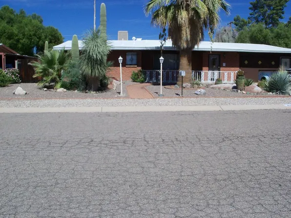 6121 E Eastland St, Tucson, AZ 85711