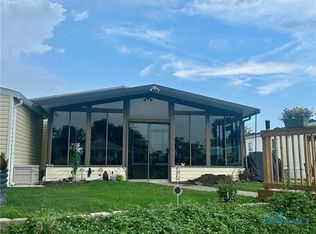 2860 W Risingsun Rd, Port Clinton, OH 43452