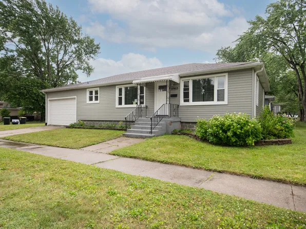 17903 Park Ave, Lansing, IL 60438