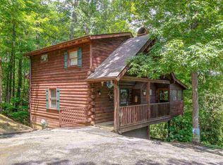 880 Bear Run Way, Sevierville, TN 37862