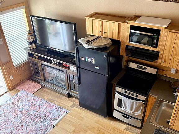 5th image of 131 Rueckle Rd #614