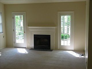 5th image of 741 Ravenwood Dr