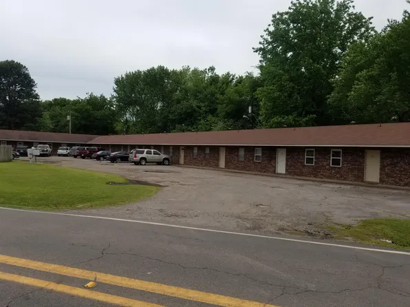 915 N Harmony Rd, Clarksville, AR