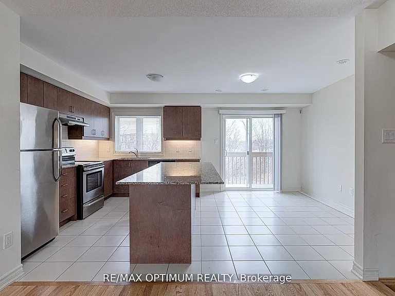 11 Autumnwood Ave #6 — Photo 5