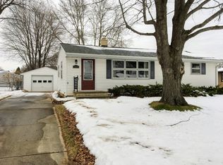 818 Mitchell St, Green Bay, WI 54304