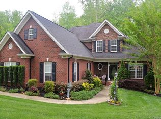 243 Streamside Pl, Mooresville, NC 28115