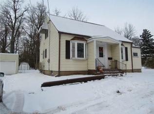 2563 Genesee St, Piffard, NY 14533