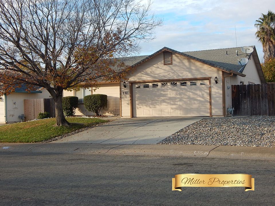 1st image of 951 Montcrest Dr