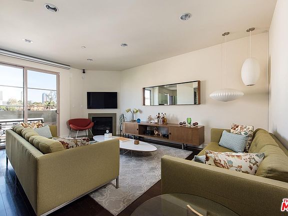 4th image of 1943 S Pelham Ave #Penthouse 1
