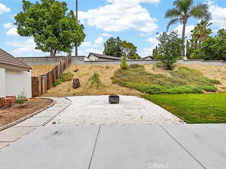23547 Decorah Rd — Photo 3