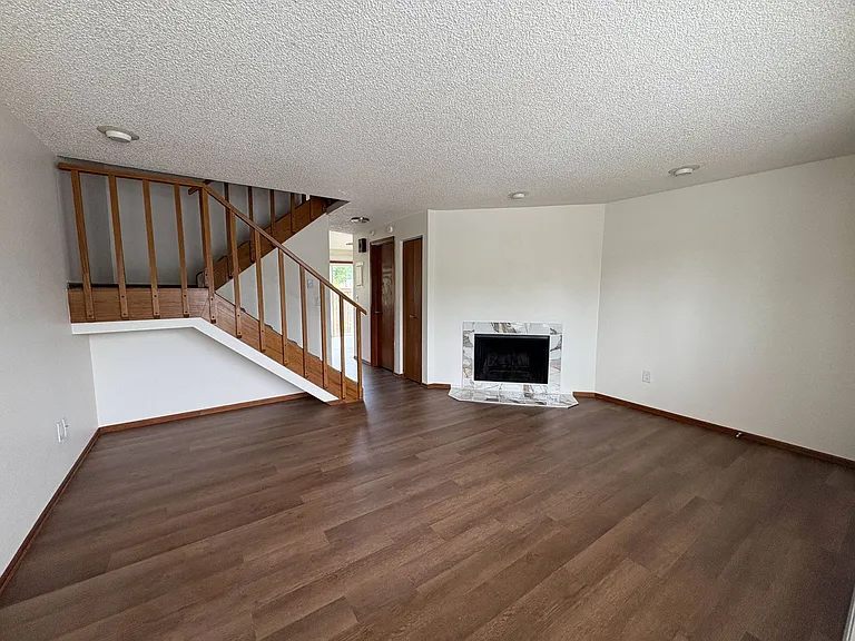 8428 6th Ave — Photo 15