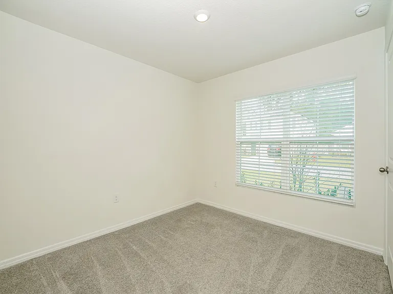 796 SE 66th Ter — Photo 12