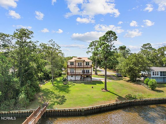 2nd image of 1108 W Yacht Drive