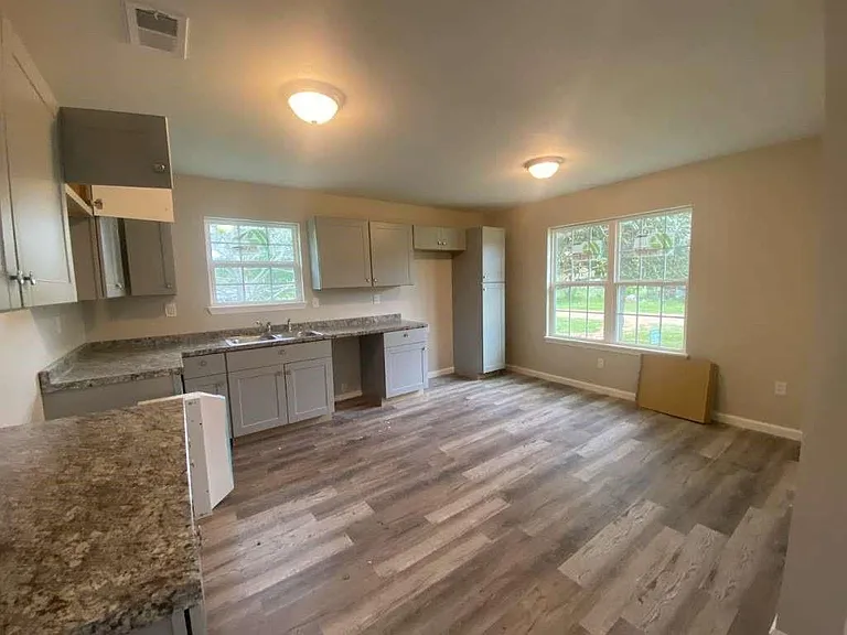 275 Wood Fern Dr — Photo 5