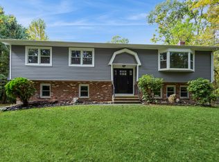 119 Squires Rd, Madison, CT 06443