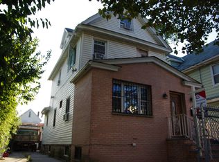 9712 116th St, South Richmond Hill, NY 11419