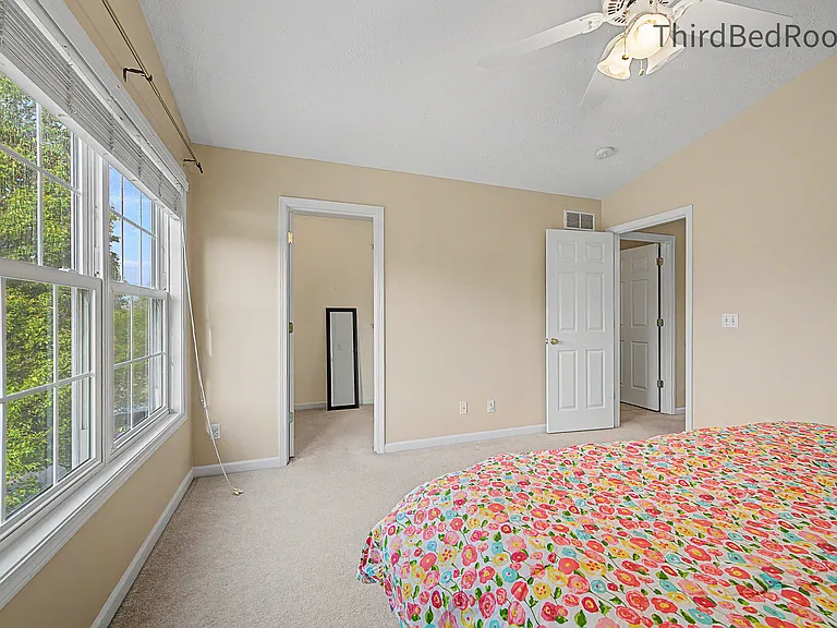 2819 Gill St — Photo 33