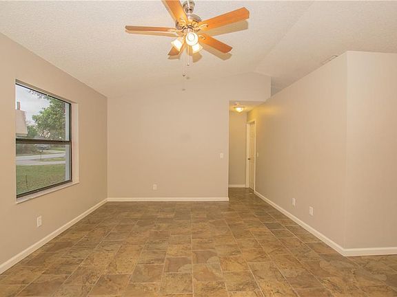 3rd image of 3047 Kirkland St